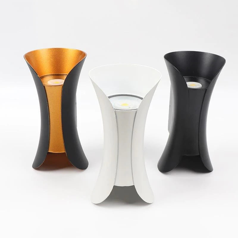 AluShine LED Vägglampa – Vädertålig Utomhusbelysning med Upp- och Nedljus