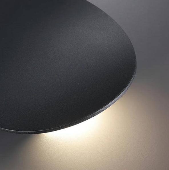 Dusk Vägglampa – Modern LED Väggbelysning i Aluminium för Inomhusbruk