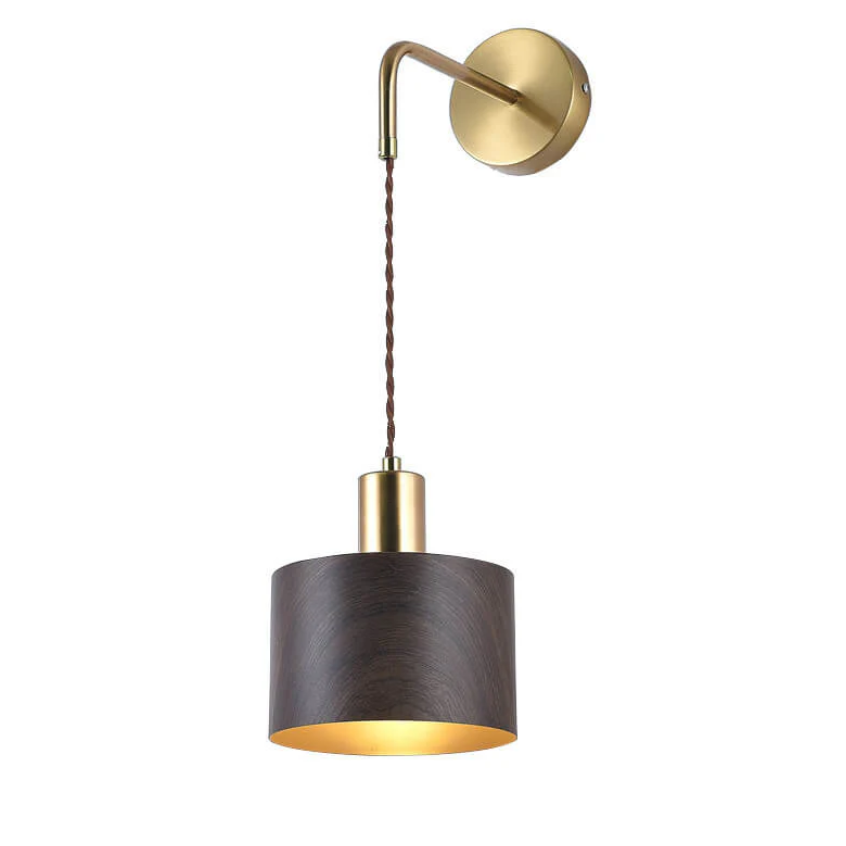 LjusHarmoni Vägglampa – Modern LED Vägglampa med Guldfot och Metallskärm