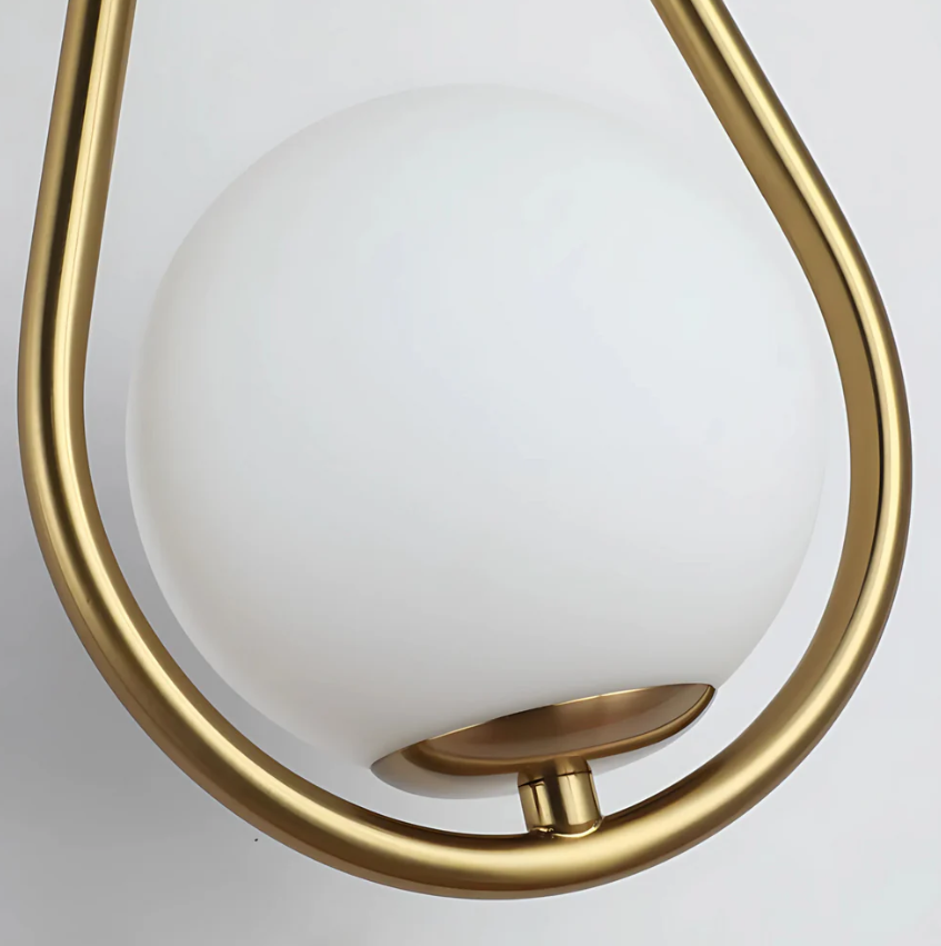 Gouttelettes Vägglampa – Dimmbar Designlampa i Glas och Metall för Inomhusbruk