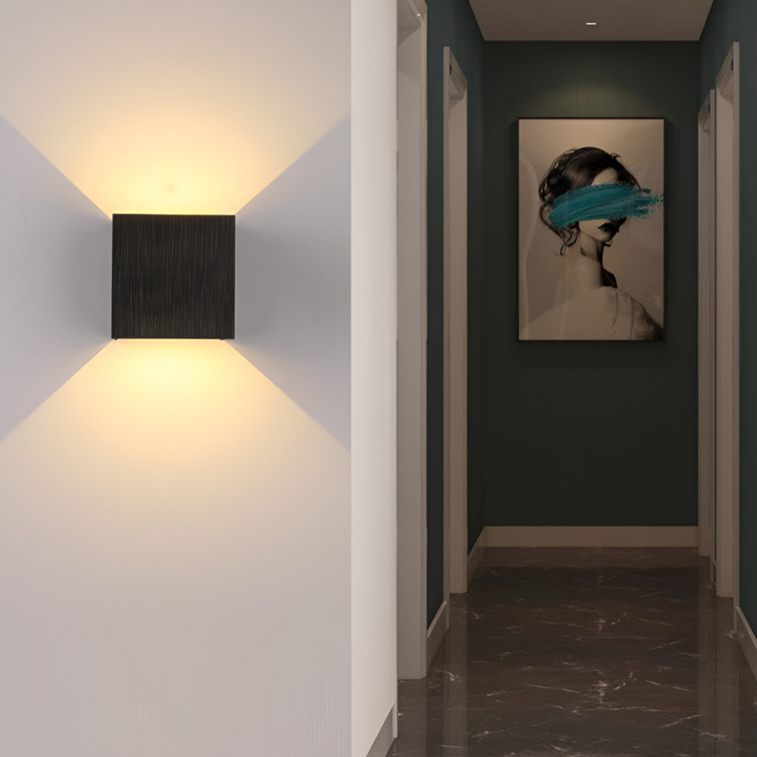 LumiNord Vägglampa – LED Väggbelysning i Skandinavisk Design med Justerbart Ljus