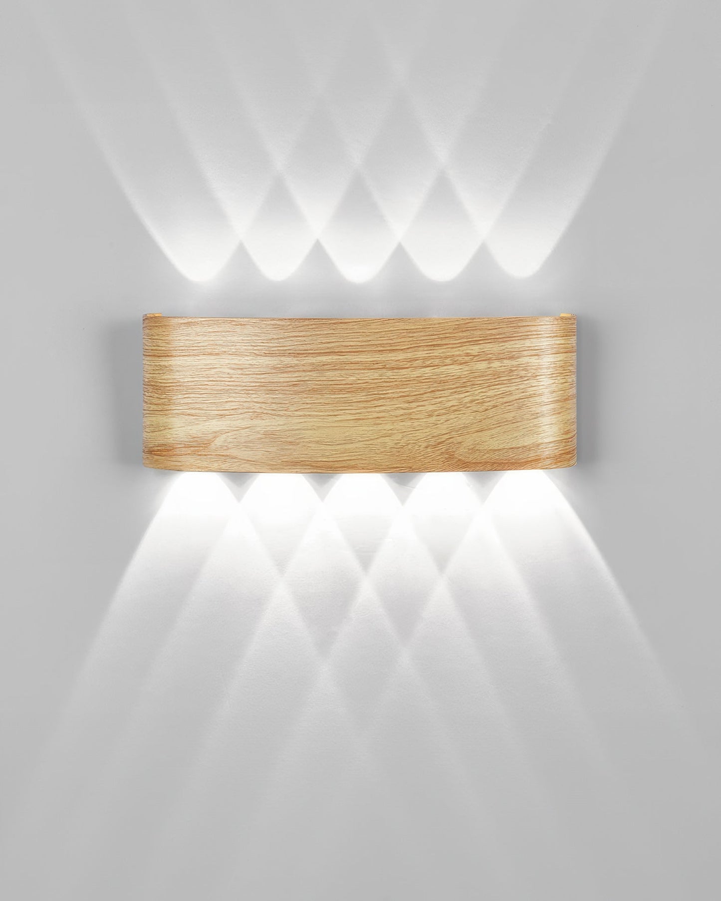 WoodGlow Vägglampa – Väderbeständig Utomhuslampa med Träeffekt och Mjuk LED-belysning