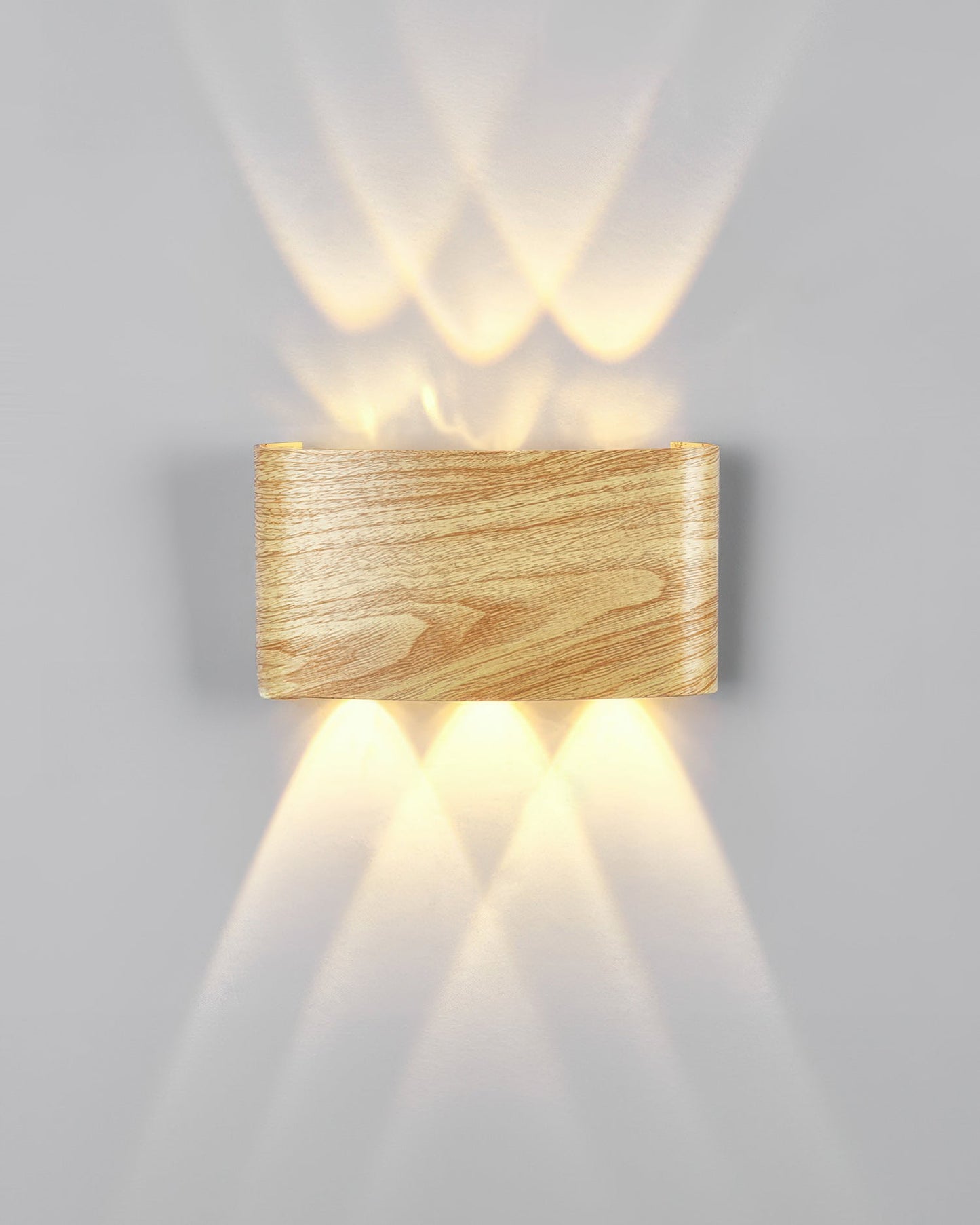 WoodGlow Vägglampa – Väderbeständig Utomhuslampa med Träeffekt och Mjuk LED-belysning