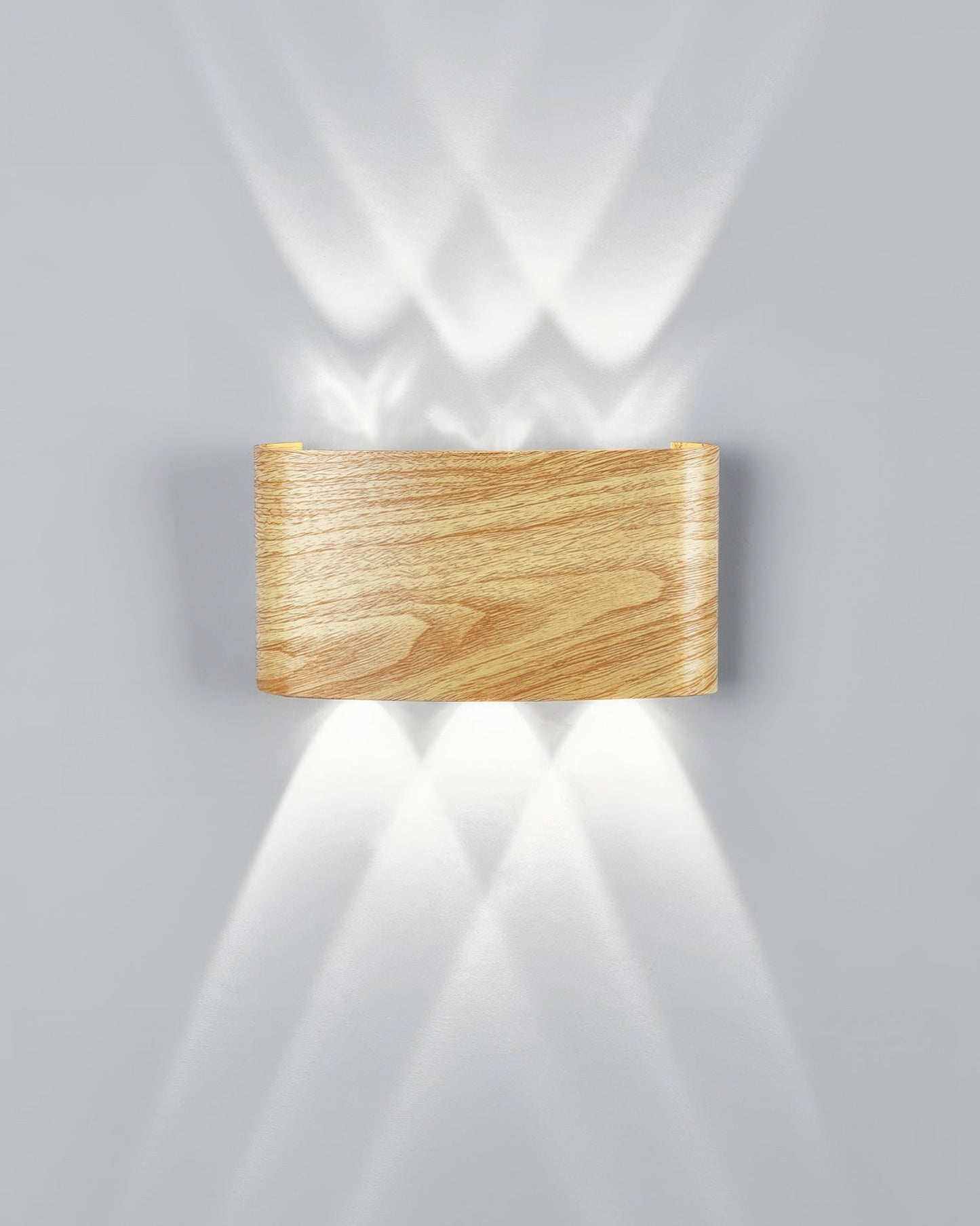 WoodGlow Vägglampa – Väderbeständig Utomhuslampa med Träeffekt och Mjuk LED-belysning
