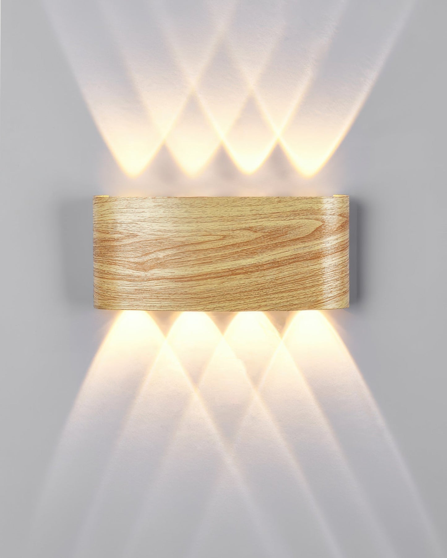 WoodGlow Vägglampa – Väderbeständig Utomhuslampa med Träeffekt och Mjuk LED-belysning