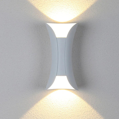 AluShine LED Vägglampa – Vädertålig Utomhusbelysning med Upp- och Nedljus