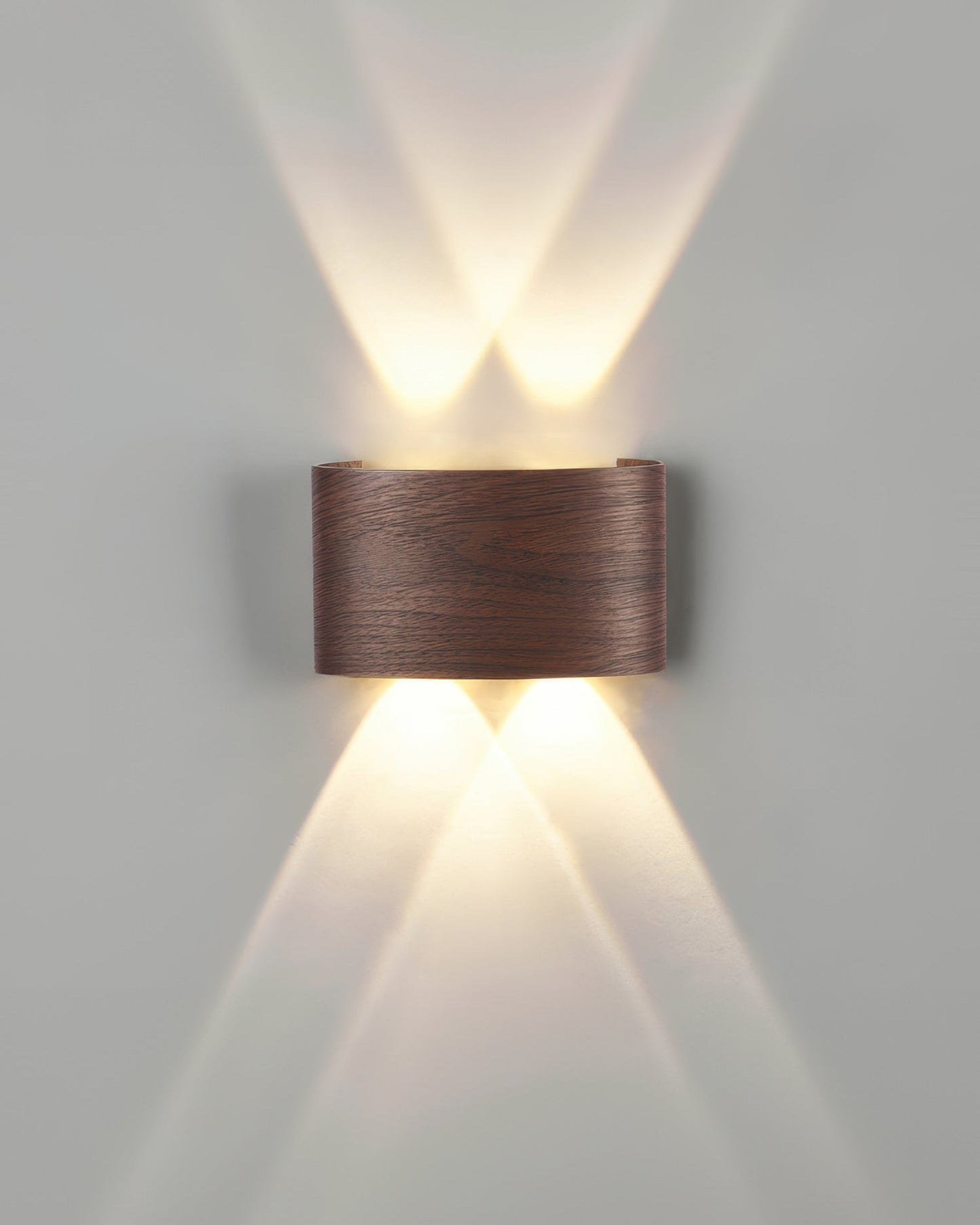 WoodGlow Vägglampa – Väderbeständig Utomhuslampa med Träeffekt och Mjuk LED-belysning